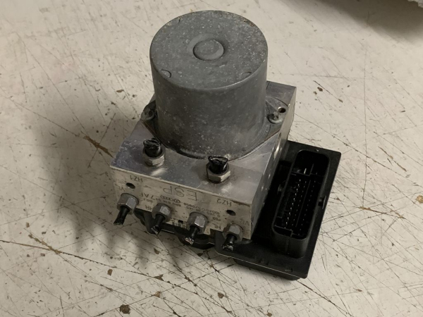 8R0614517AF 8R0907379L ABS / ESP unit control unit Audi Q5