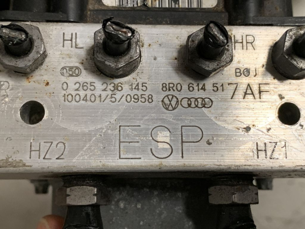 8R0614517AF 8R0907379L ABS / ESP unit control unit Audi Q5