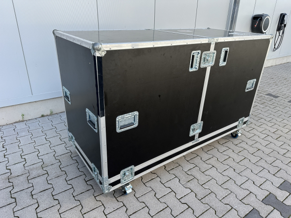 Flight case 190x83x105cm 200x87x122cm on wheels