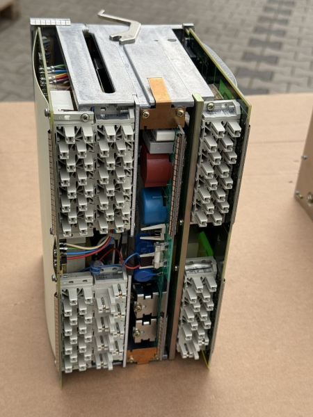 Siemens Line Differential Protection 7SD5035-4BA11-0AA0/EE Schutzgerät gebraucht