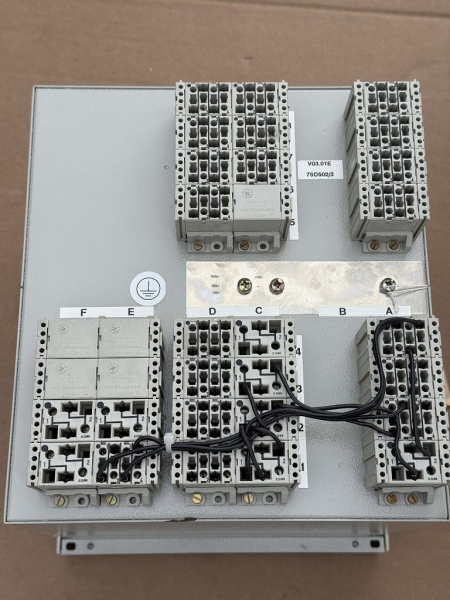 SIEMENS Line Differential Protection Leitungsdifferentialschutz 7SD5035-4CA11-0CA0/EE gebraucht