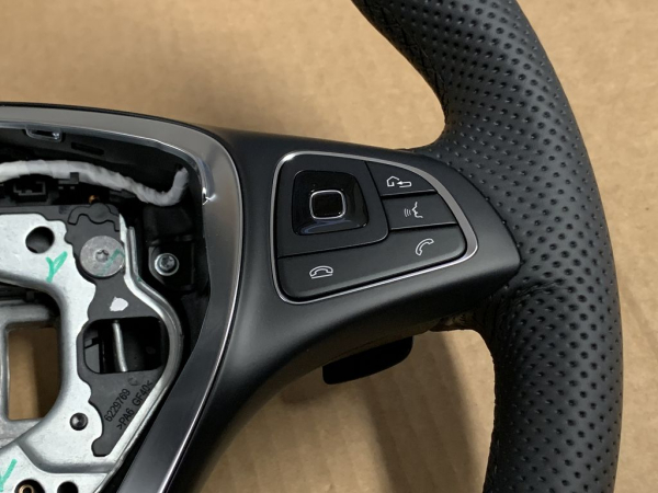 A0004607103 9E38 original Mercedes E-Class 213 steering wheel leather black