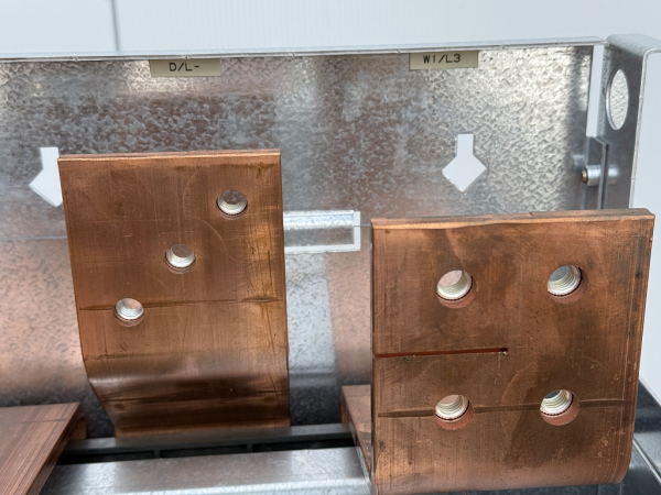 6SE7041-3EK85-1AA0 SIEMENS SIMOVERT Masterdrives Ein-/Rückspeiseeinheit (Neu)