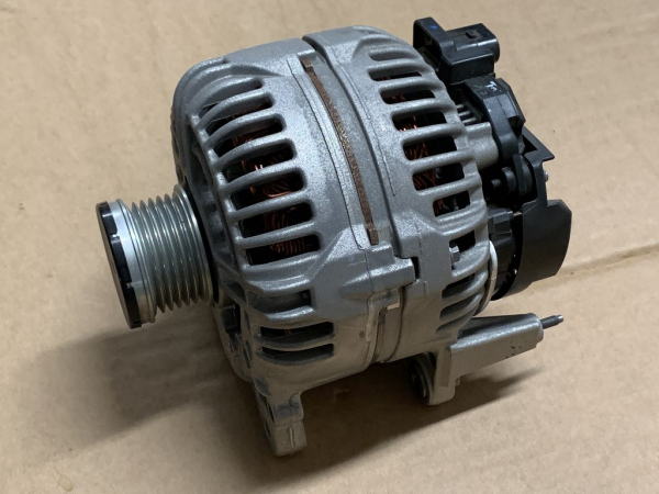 03C903025F 0124525200 original VAG alternator generator 140A NEW