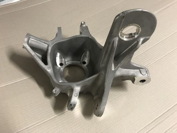 33326796100 6796100 Radträger hinten links BMW F11 neu