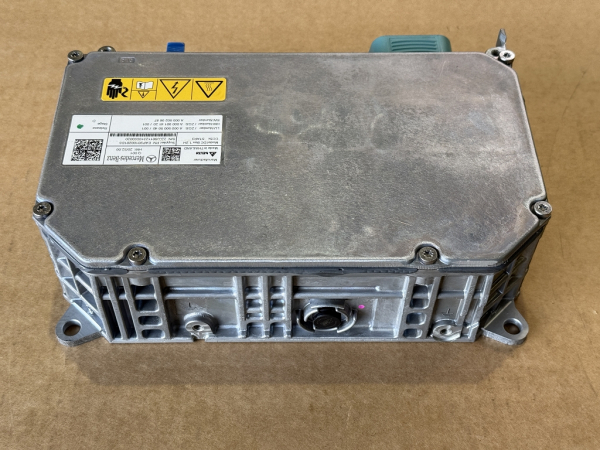 A0009005040 A0009014120 original Mercedes control unit battery charger NEW
