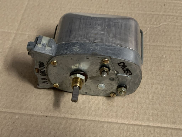 SWF 400089 DM53 6V wiper motor NEW old stock.