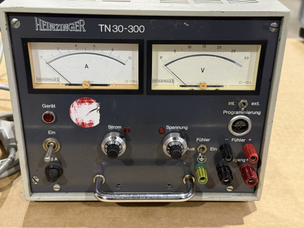 Heinzinger TN 30-300 Spannungsquelle Netzteil