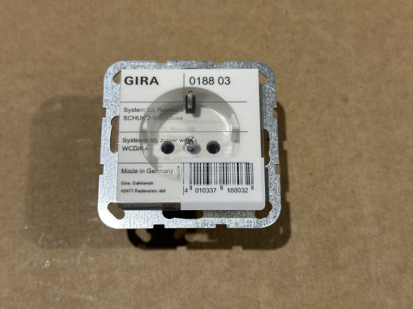 9x GIRA 018803 SCHUKO-Steckdose Reinweiß glänzend NEU