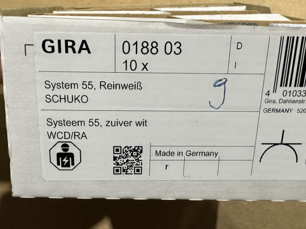9x GIRA 018803 SCHUKO-Steckdose Reinweiß glänzend NEU