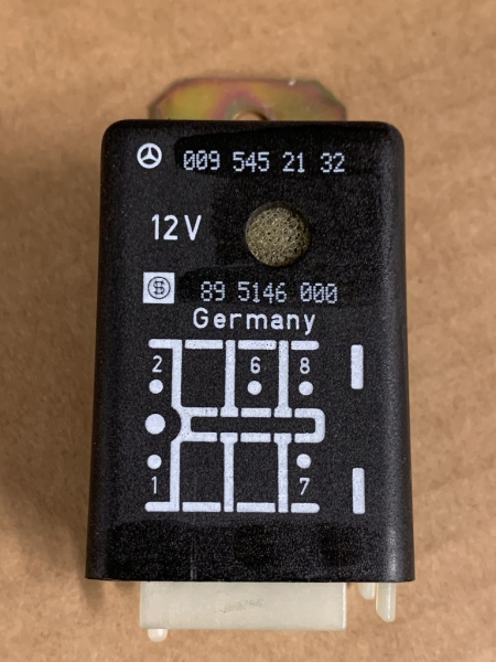A0095452132 895146000 Striebel Relais Seatbelt Warning Mercedes SL R129 NEW