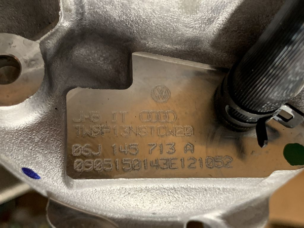 06J145713A original VAG turbocharger CBFA NEW