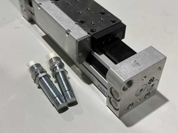 Festo 532449 DGC-40-75-KF-YSR-A linear drive NEW