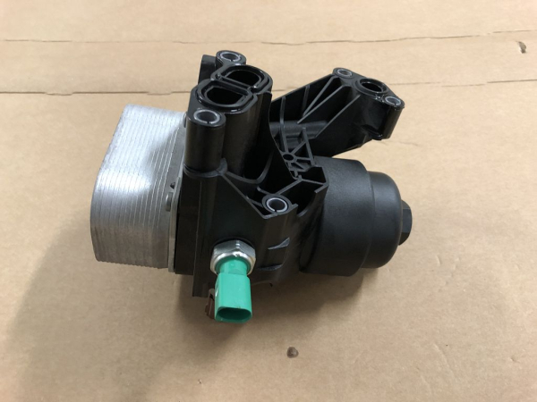 03N117021 Oil cooler VW Beetle Skoda Octavia NEW 0km