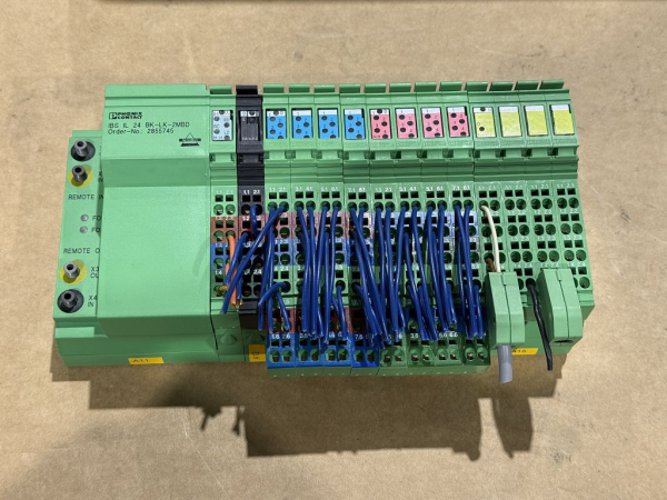 Phoenix Contact INTERBUS IBS IL 24 BK-LK-2MBD Busklemme Modul Order-No. 2855745 (gebraucht)