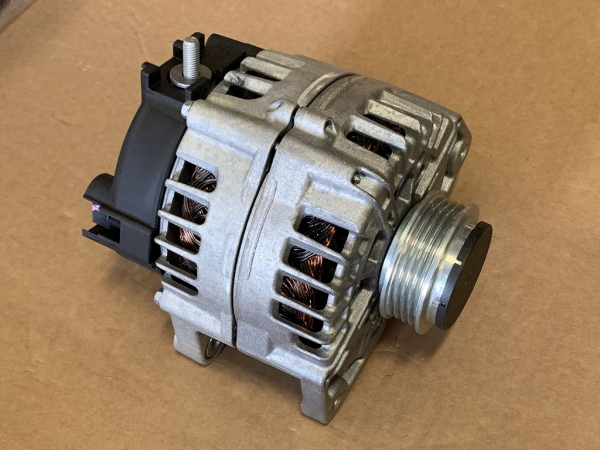 A0009061805 Genuine Mercedes alternator alternator NEW