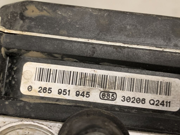 47660BR90A 0265252211 0265951945 ABS / ESP module Nissan Qashqai