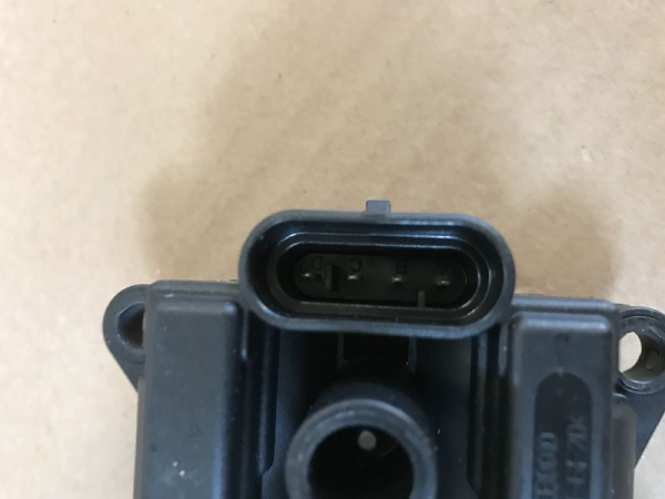 5DA-749-475-081 8200702693 HELLA Zündspule für Dacia Renault 1.2