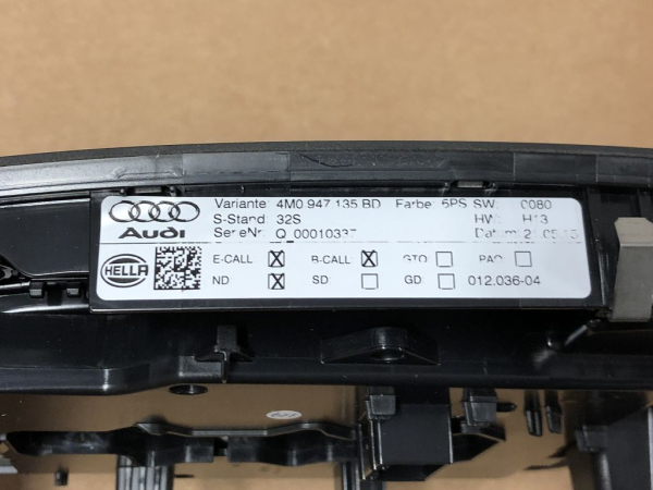 4M0947135BD 6PS Interior Reading Light Audi Q7 NEW