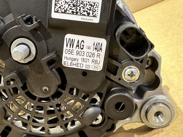 05E903026R original VAG alternator alternator 140A NEW