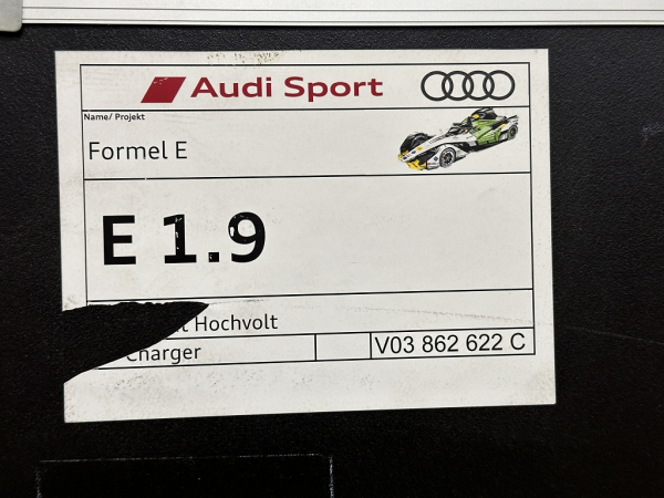 Audi Formula E Season 5 – 80 kW / 910 V Batterieladegerät mit Batteriekühlaggregat (gebraucht)