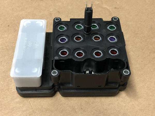 7L0907379P ABS / ESP control unit Touareg Cayenne