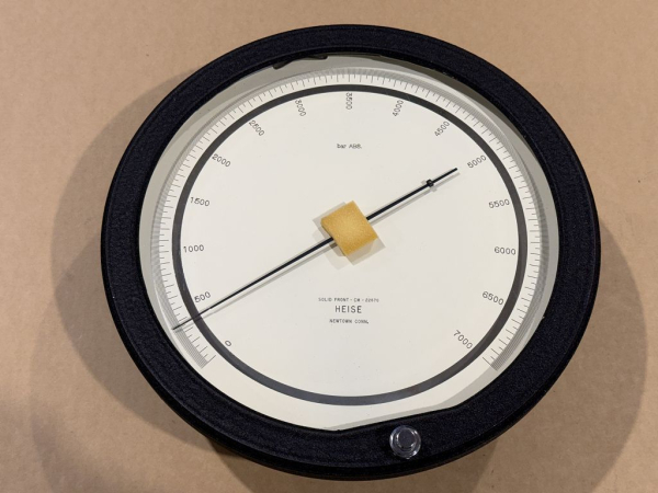 Heise Präzisionsmanometer Druckmessgerät CM-22670 0-7000 bar unbenutzt