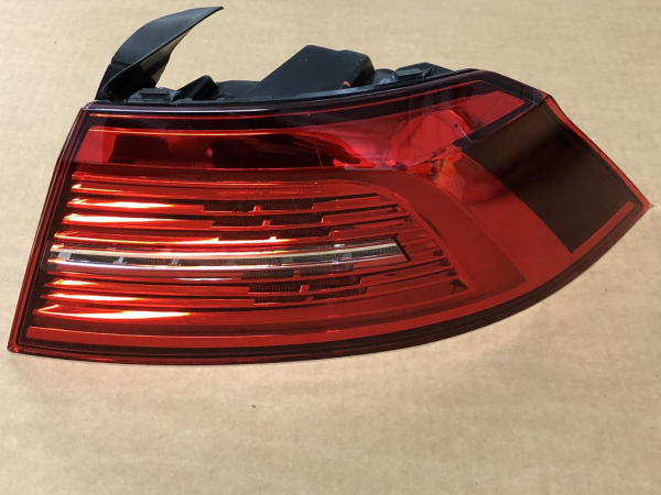 3G5945208E LED-Schlussleuchte rechts aussen Passat 2017-- 117