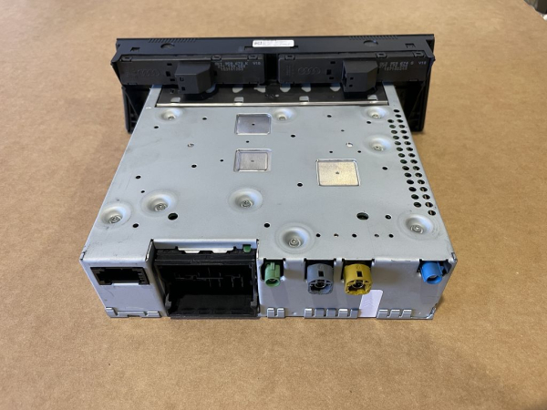 8R1035748K original Audi A5 Q5 S5 control unit MMI 3G+ as good as new 12 km