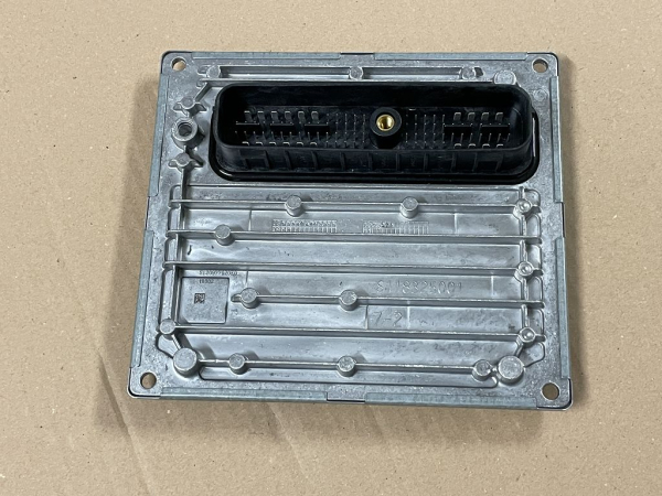 1360194 4U71-12A650-MC S120977020 original Ford engine control unit NEW