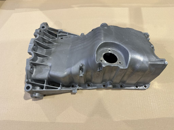 06B103603AQ original VAG Passat oil pan NEW