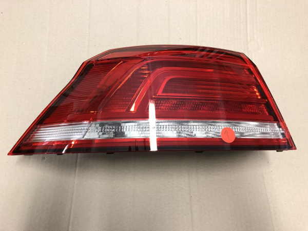 3G5945095F LED-Schlussleuchte links aussen Passat 2017-- 126