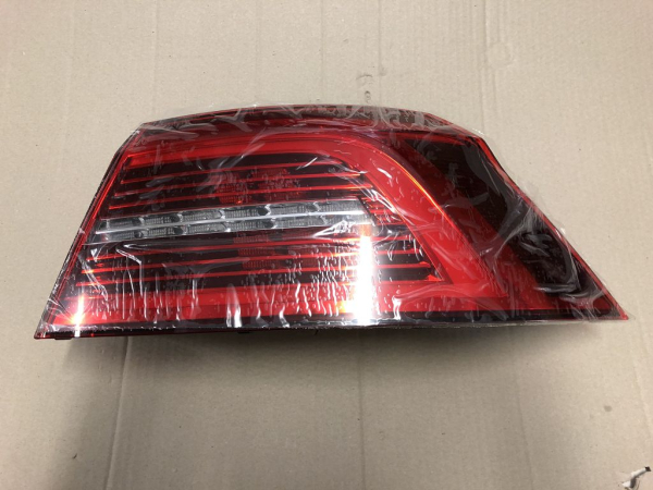 3G5945208E LED-Schlussleuchte rechts aussen Passat 2017-- 134