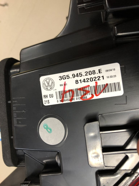 3G5945208E LED-Schlussleuchte rechts aussen Passat 2017-- 134