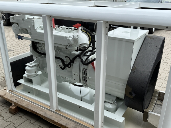 Northern Lights M1064D/40 Dieselgenerator 40/33kW John Deere 4045DF270 unbenutzt