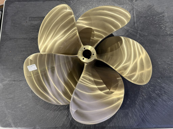 TEIGNBRIDGE PROPELLERS Atlantique 50 Marinepropeller PPR15119 RH (neu)