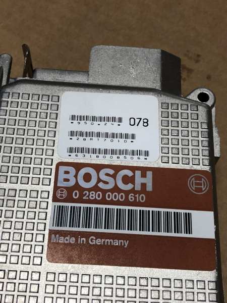 0280000610 Bosch ECU Lancia Y10 1.3i GT NEW